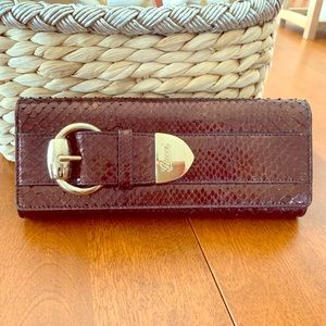 Gucci lizard clutch - excellent condition!